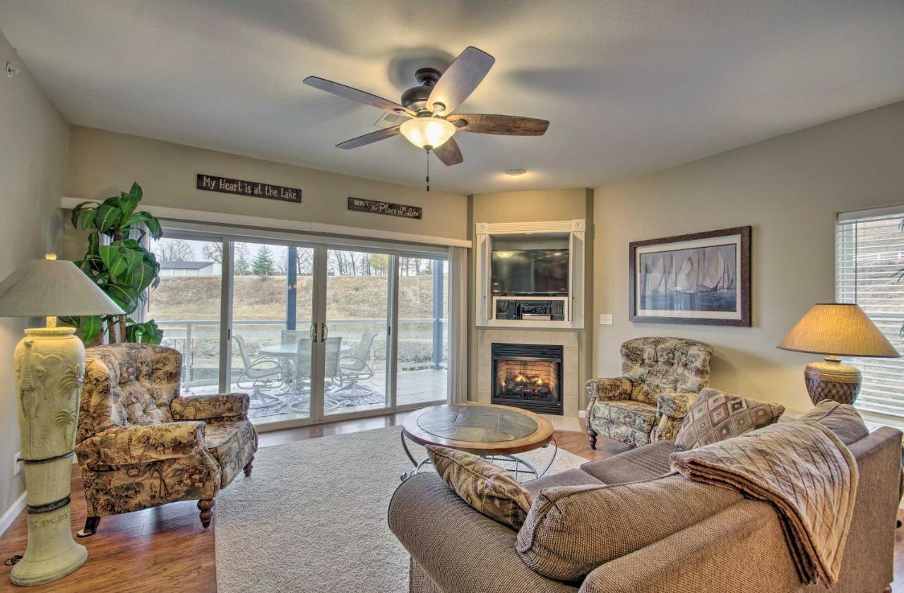 Breezy Lake Ozark Escape Dock, Slip And Pool! Luaran gambar
