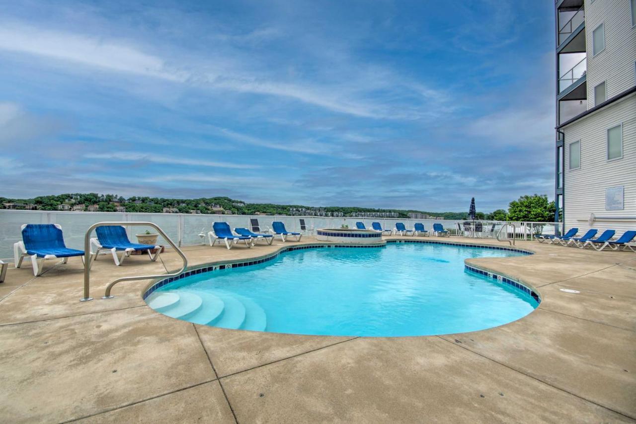 Breezy Lake Ozark Escape Dock, Slip And Pool! Luaran gambar